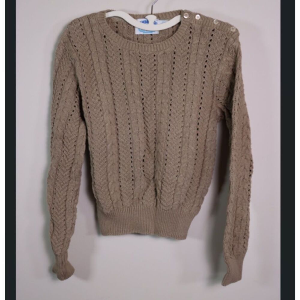 Cambridge Spirit Chunky Knit Sweater Large Tan Button Shoulder Detail